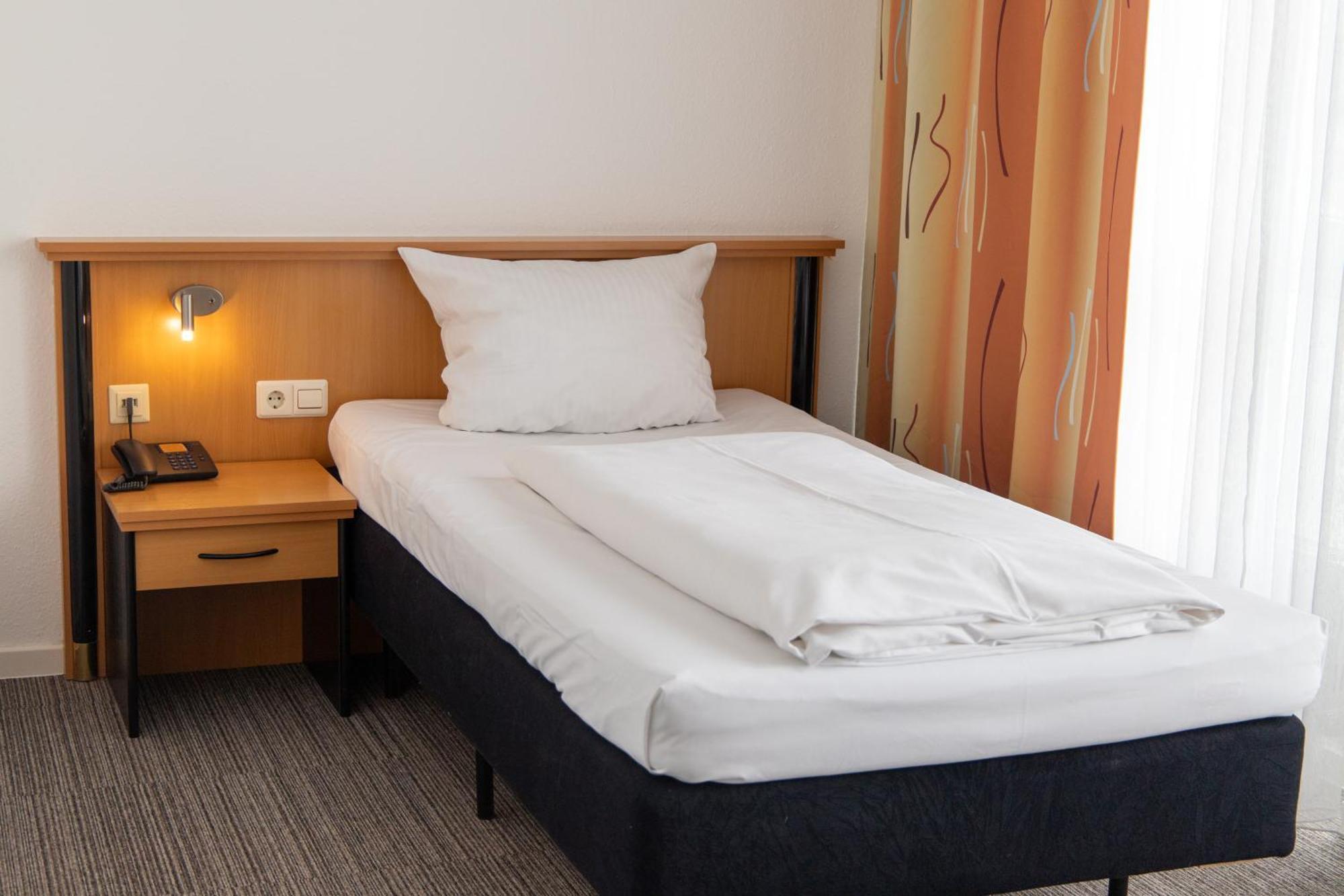 Hotel Am Suedtor Backnang Ngoại thất bức ảnh